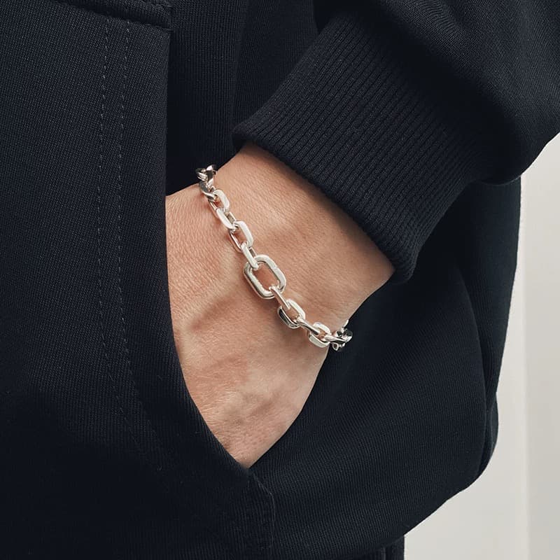 chain bracelet (B52)