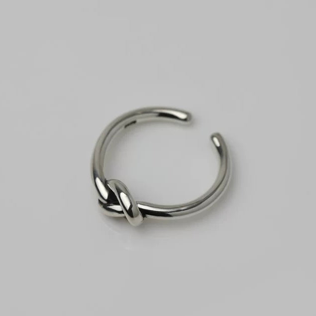 knot ring (R17)
