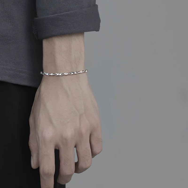 twist bracelet (B18)