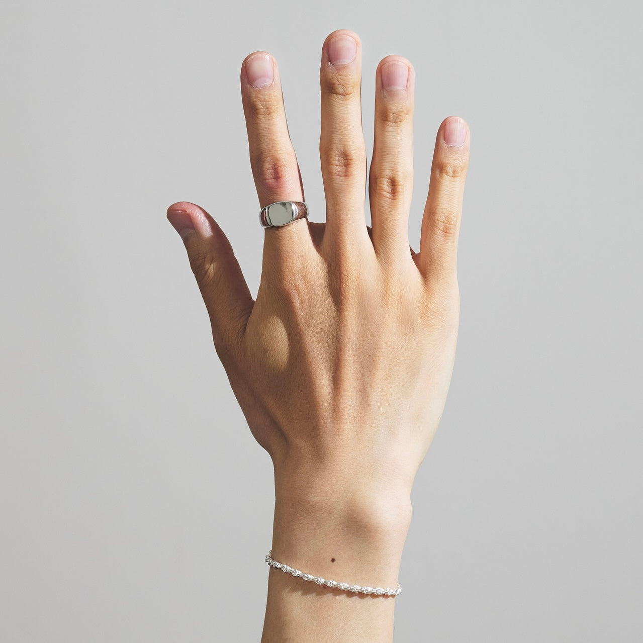 square ring (R4)