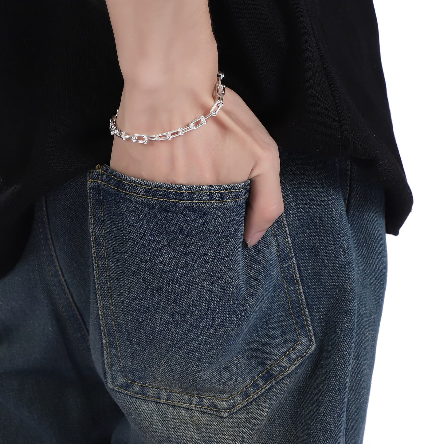 U shaped bracelet (B4)
