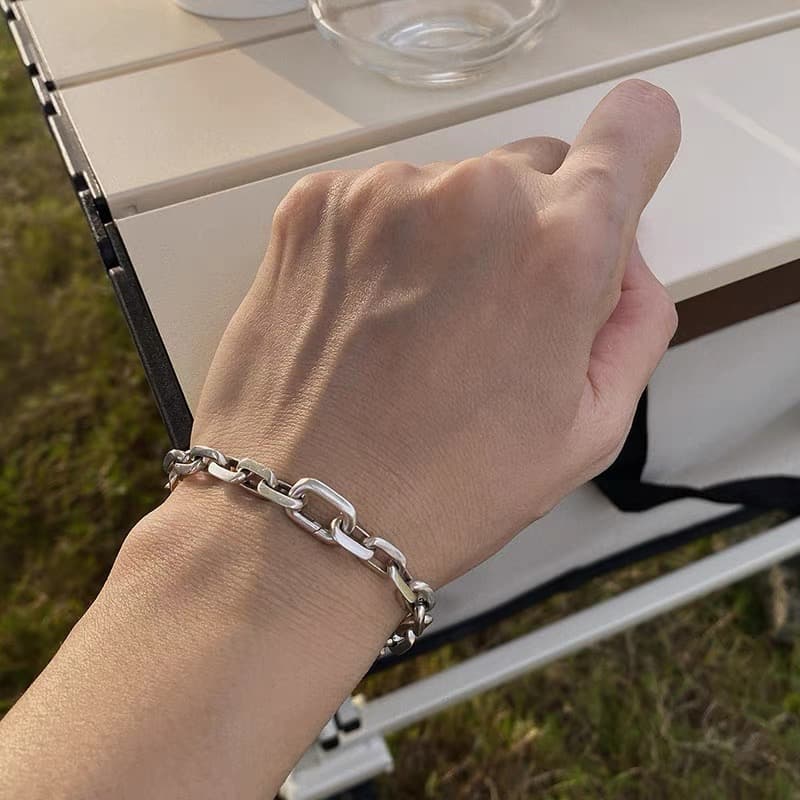 chain bracelet (B52)