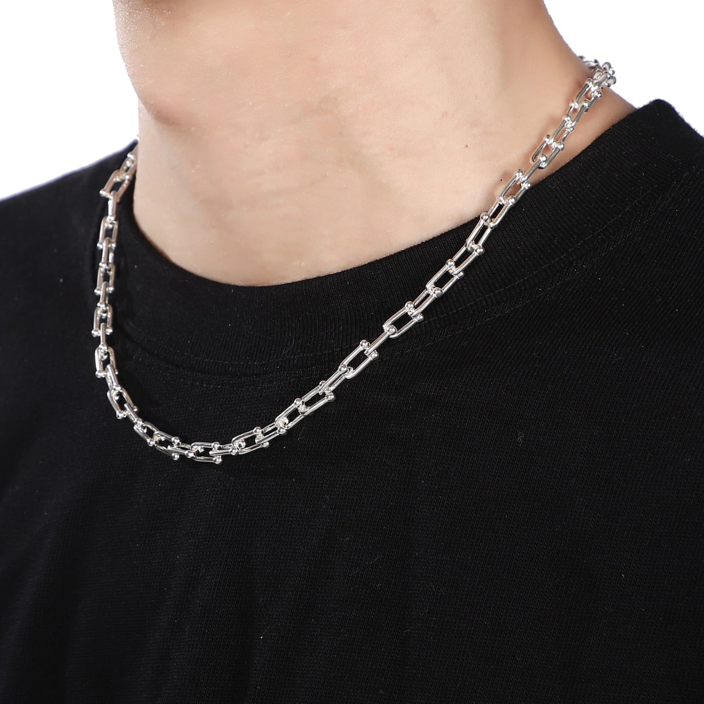 U shaped necklace (N1)