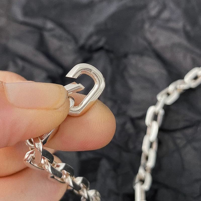 chain bracelet (B52)