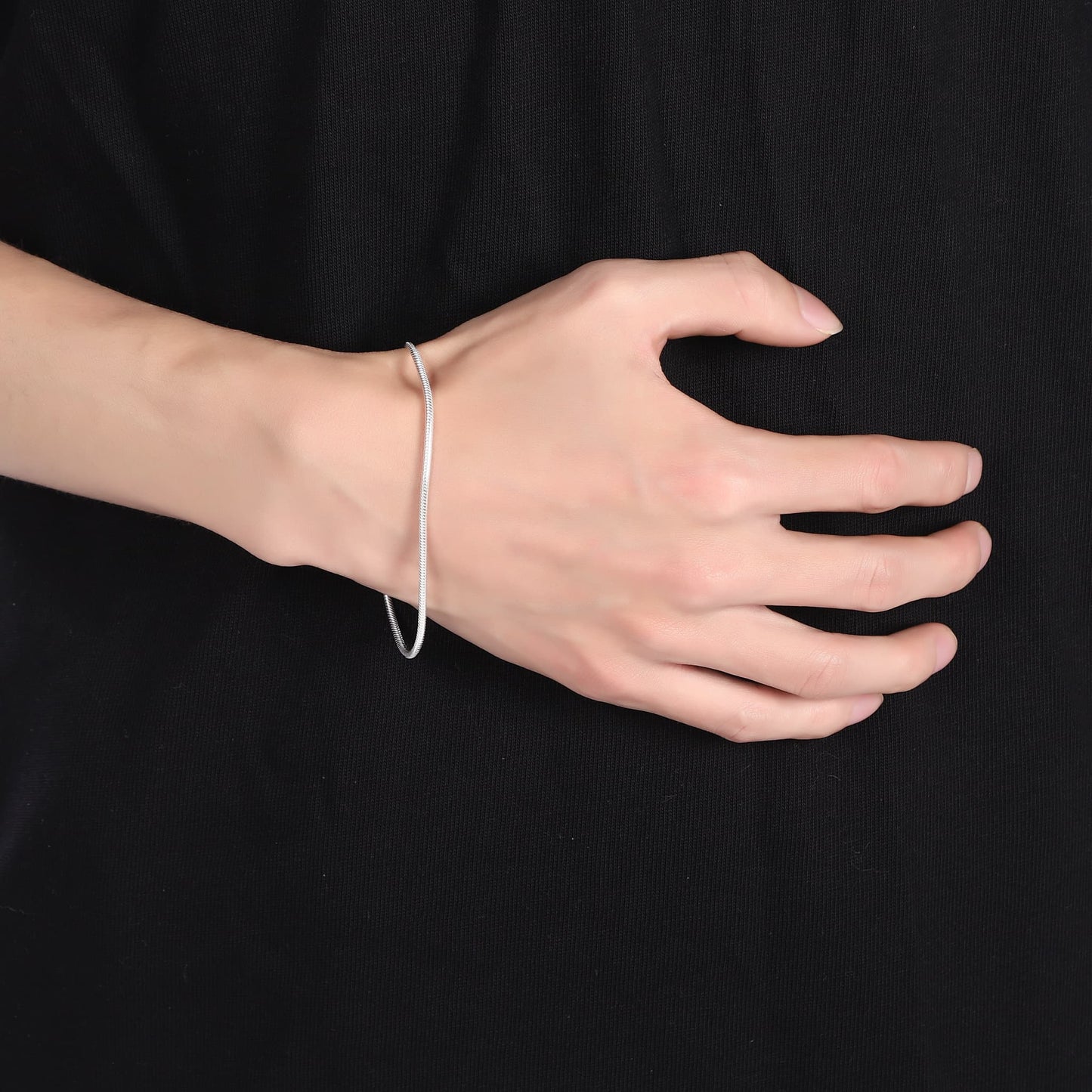 thin bracelet (B21)