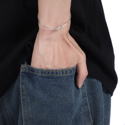 knot bangle (B24)