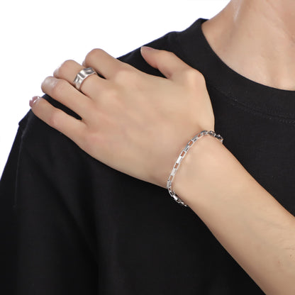 thin bracelet (B10)