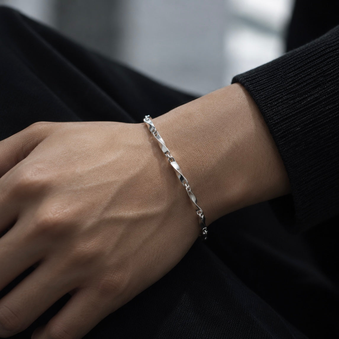 twist bracelet (B15)