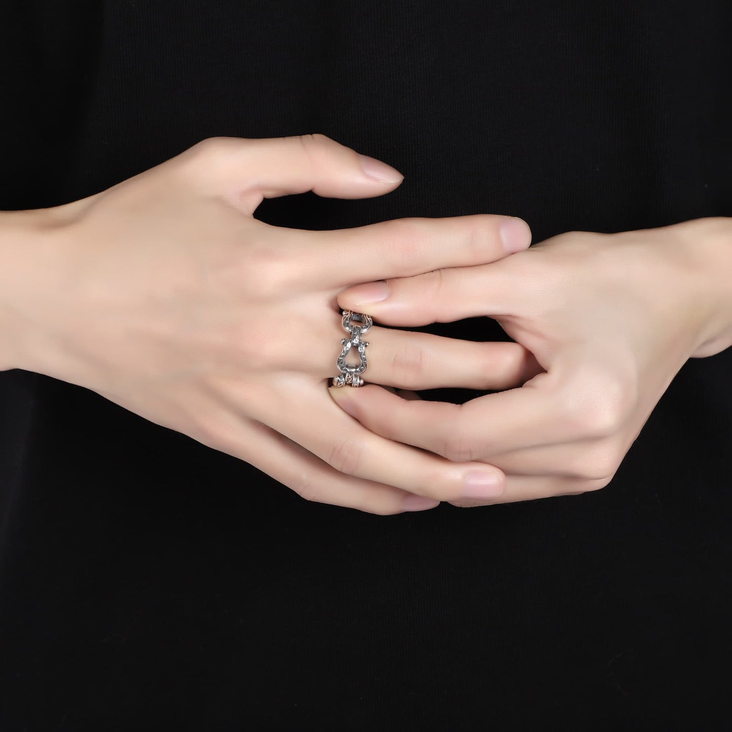 U pattern ring (R31)