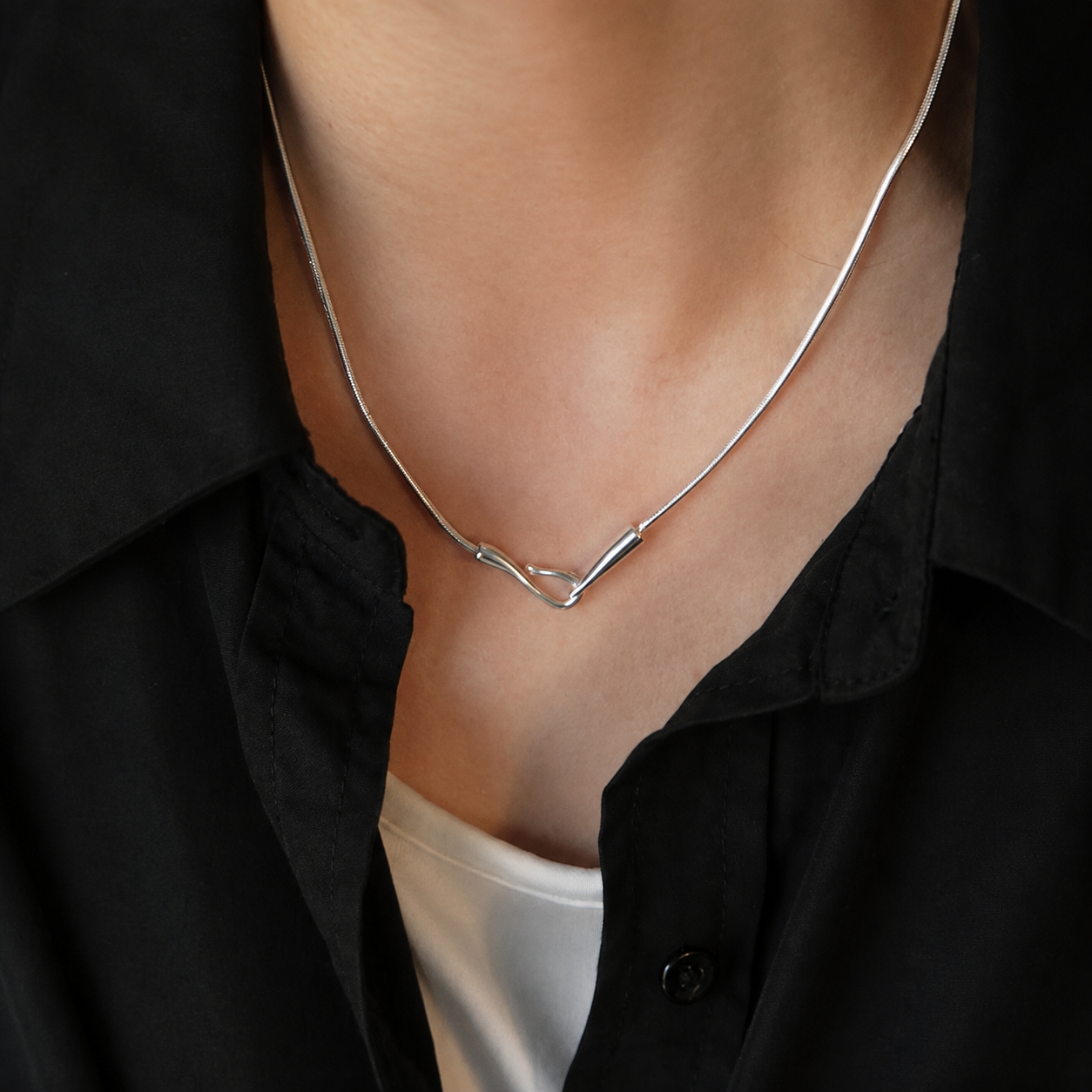 hook necklace (N32)