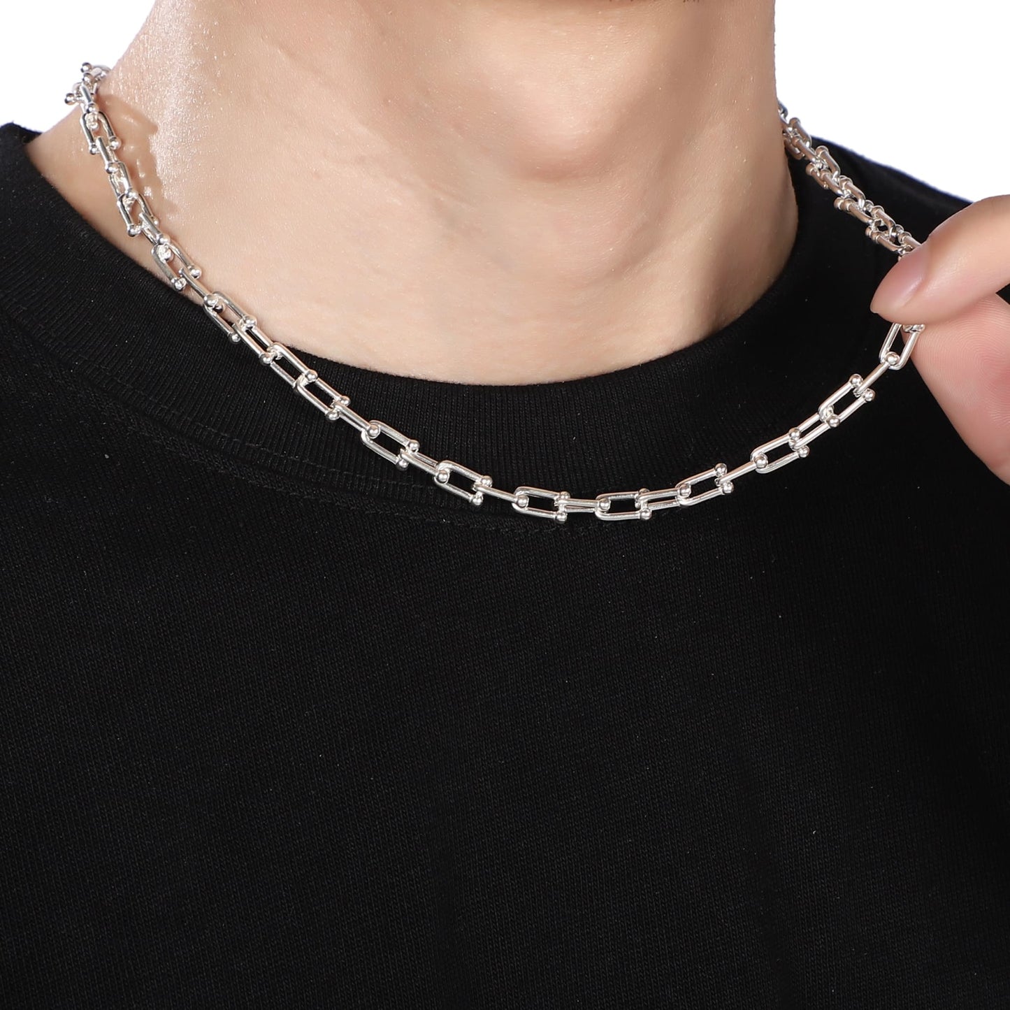 U shaped necklace (N1)