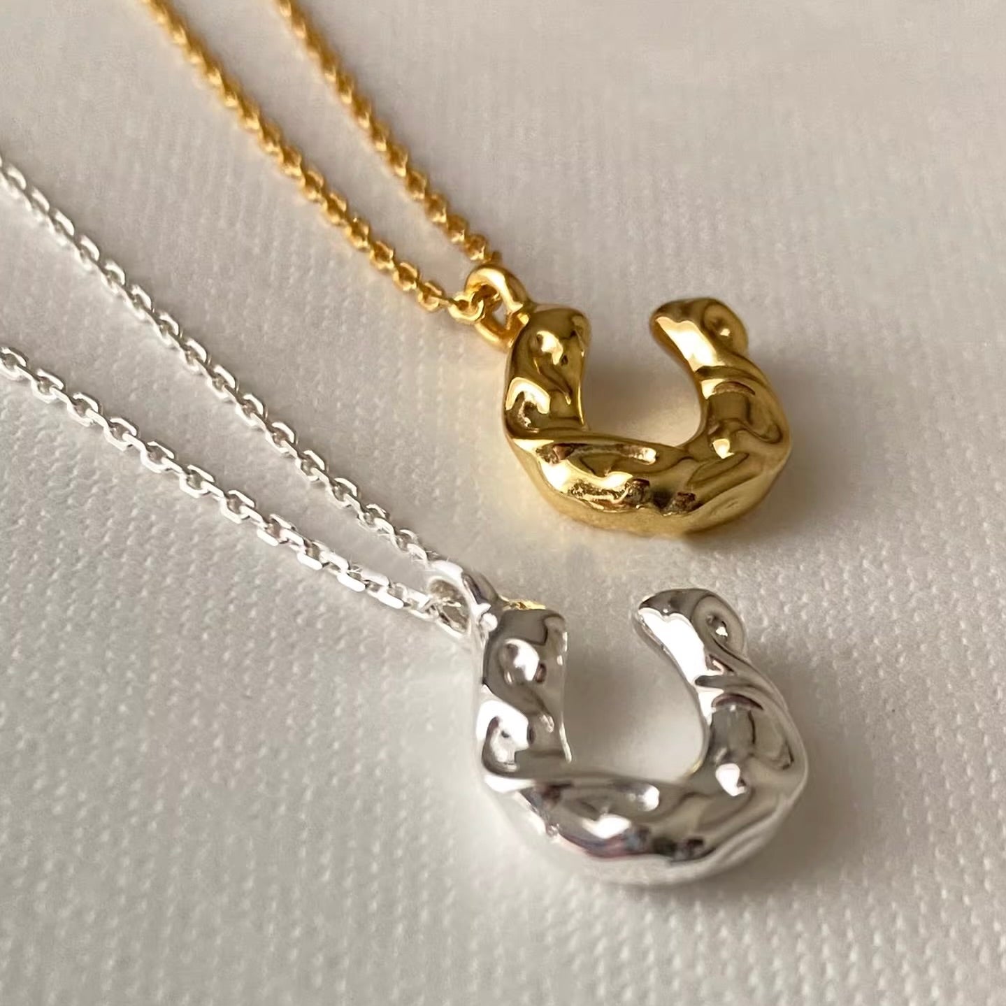 horse necklace (N6)