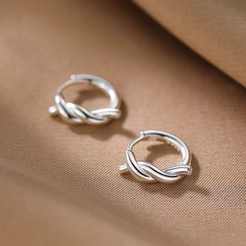 knot pierce(P42)