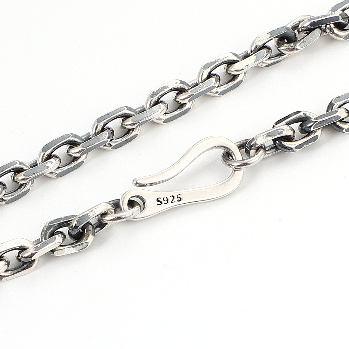 hook chain bracelet (B35)