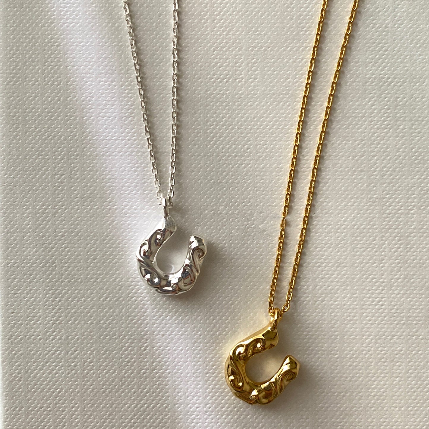 horse necklace (N6)