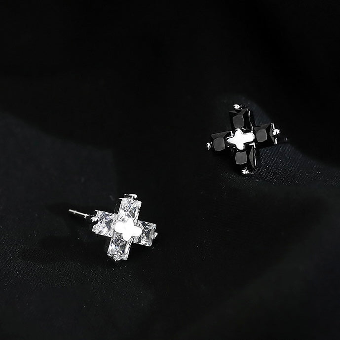 gorgeous pierce (P38)