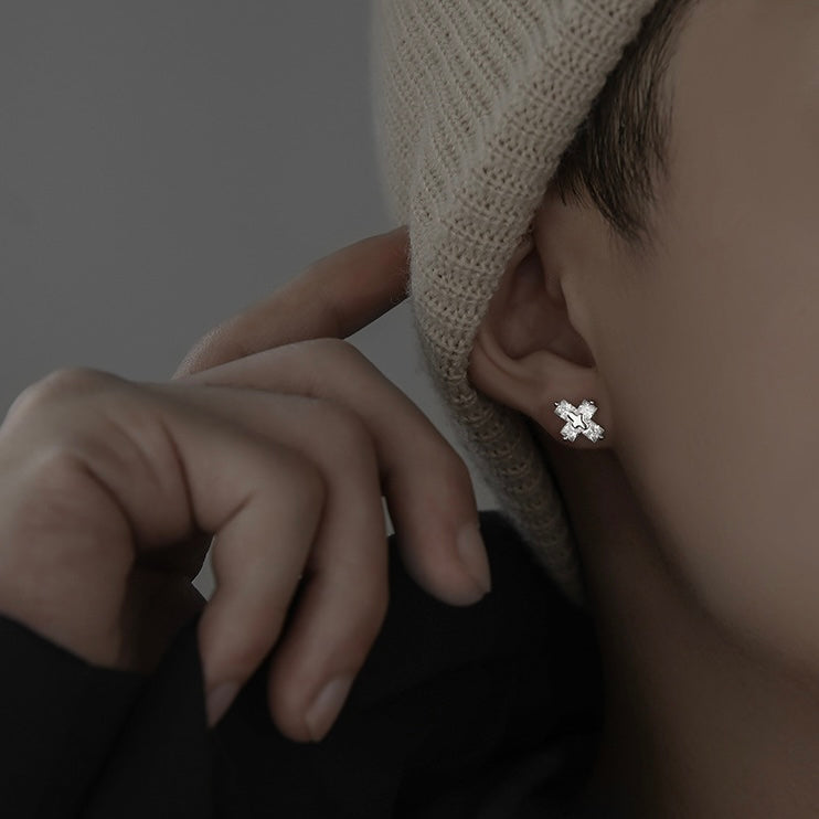 gorgeous pierce (P38)