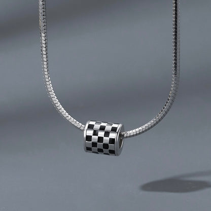 black and white necklace (N2)