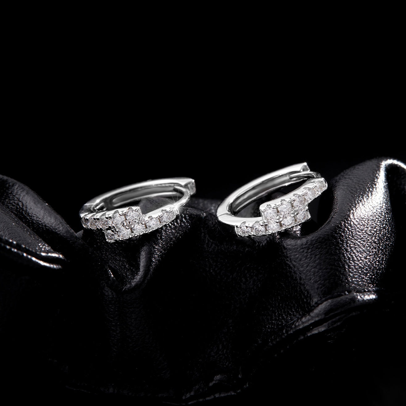 moissanite pierce (P39)